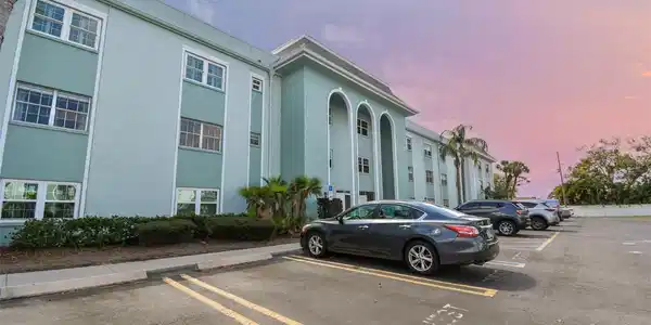 1706 BELLEAIR FOREST