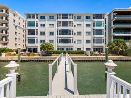 174 GOLDEN GATE