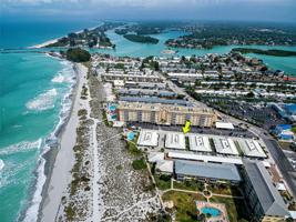 1205 TARPON CENTER