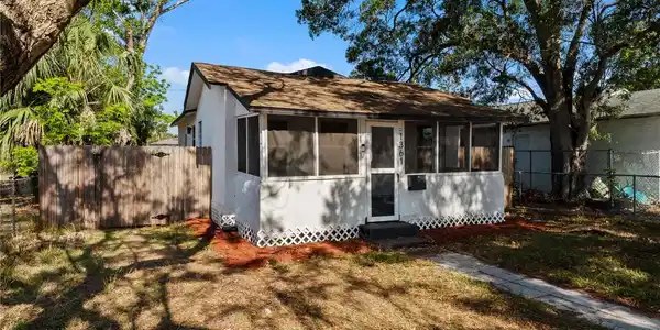 1361 29TH S