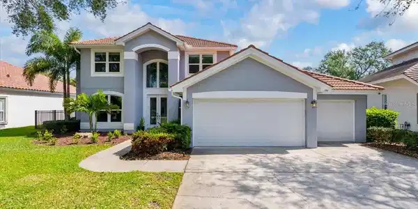 10212 THURSTON GROVES