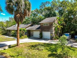 3935 RED ROCK