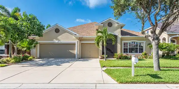 1843 MIRA LAGO CIR