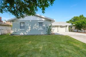 1702 FOX RUN DRIVE