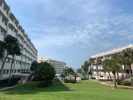 100 BLUFF VIEW
