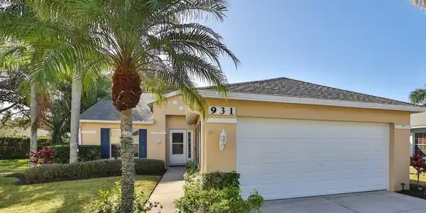 931 SPRING LAKES