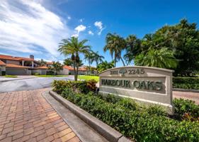 2115 HARBOURSIDE