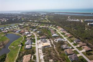 22 WINDWARD