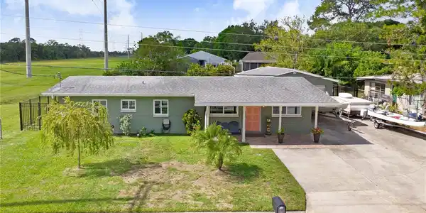 442 COUNTRY CLUB