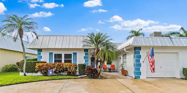 6582 GRAND BAHAMA