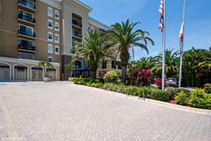 1064 TAMIAMI