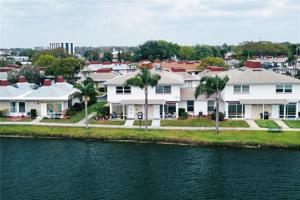 4352 TAHITIAN GARDENS