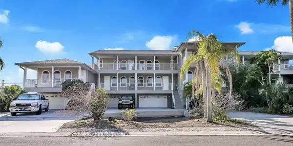 2204 1ST