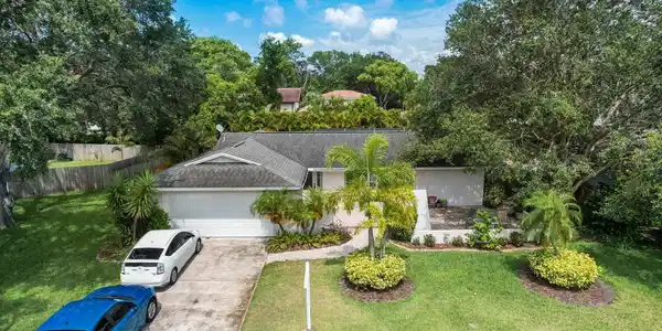 11333 BELLA LOMA