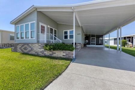 4416 15TH E