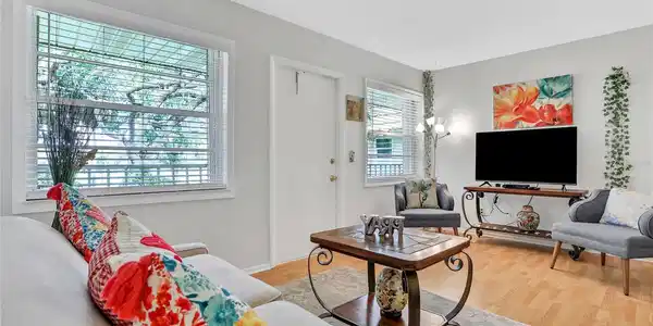 11 VISTA GARDENS TRAIL