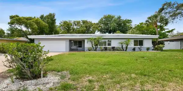 108 HARBOR BLUFF