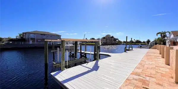 5510 WESTSHORE