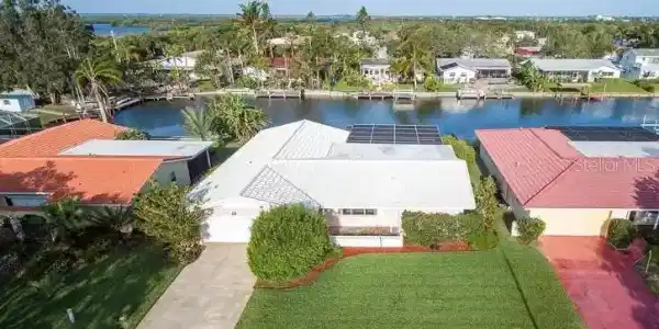 23 YACHT HAVEN