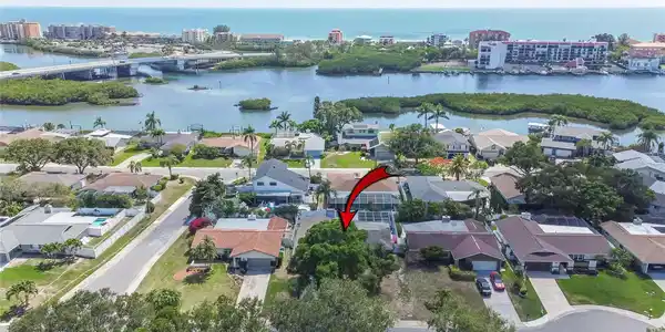 8134 BAYSHORE