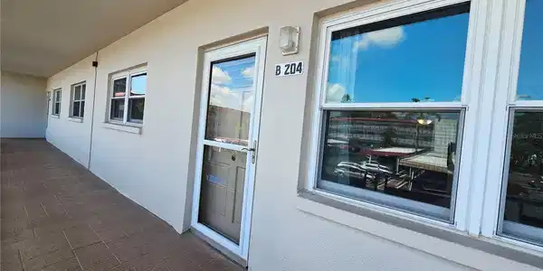 5530 80TH N