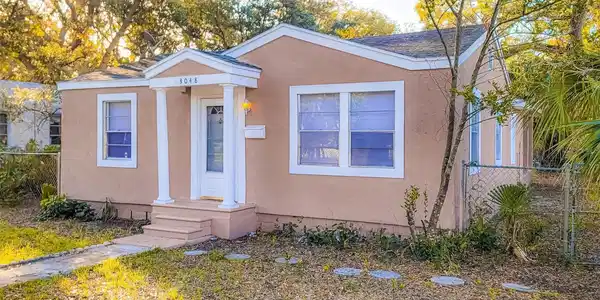 3048 19TH S