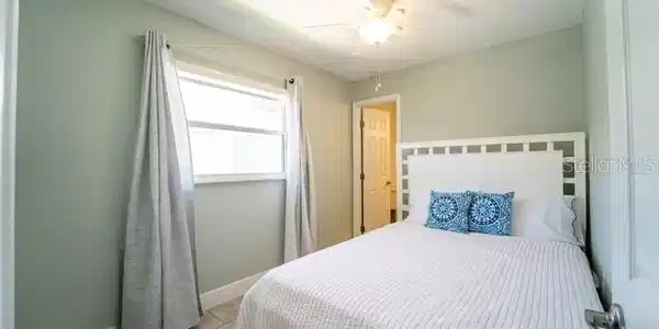 Image 4 Image 4
