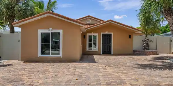 407 BAYSHORE