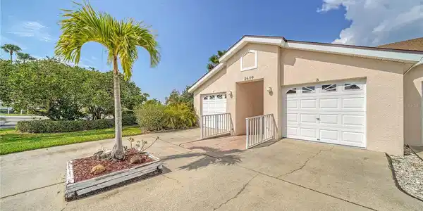 2609 WATERFORD