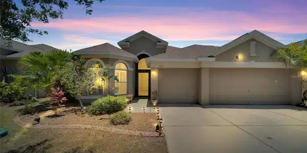 1636 MIRA LAGO