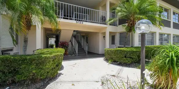 5123 TOPAZ LANE