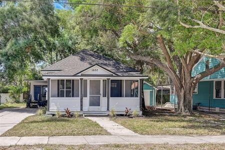 1622 BALLARD PARK