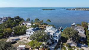 1638 SEA BREEZE DR
