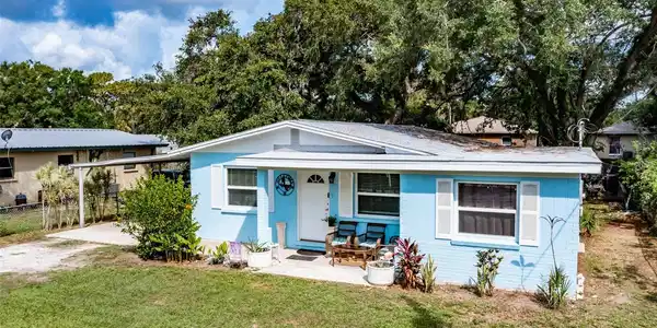 709 OAK SW