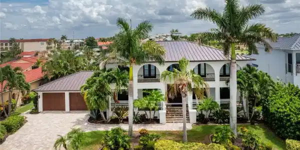 28 COLONY POINT DRIVE