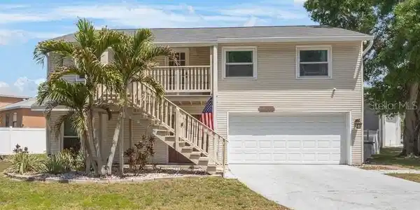 921 LYNNLEA LANE