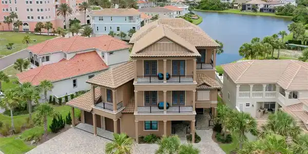 333 OCEAN CREST DRIVE