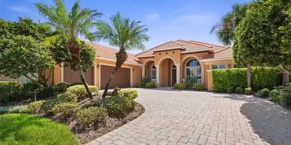 30 OAK VIEW CIRCLE E