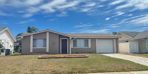 3938 CLAREMONT
