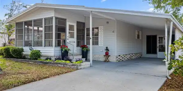 40 MAGNOLIA