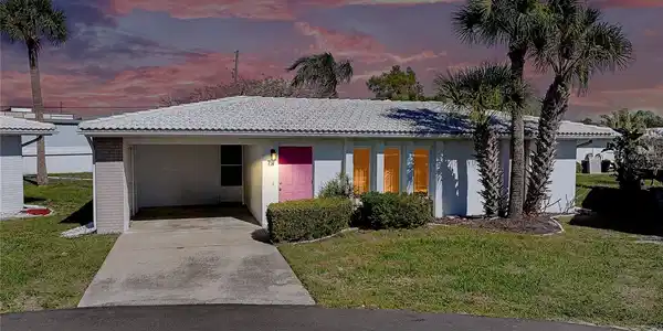 78 CIRCLEWOOD DRIVE