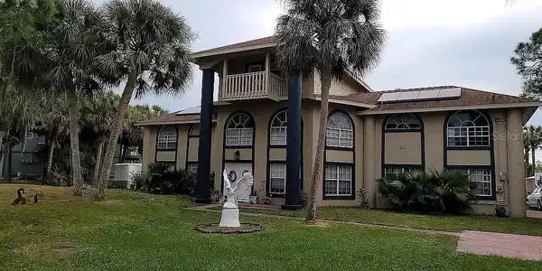 7104 MANOR BEACH