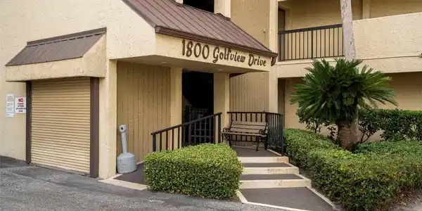 1817 GOLFVIEW DRIVE