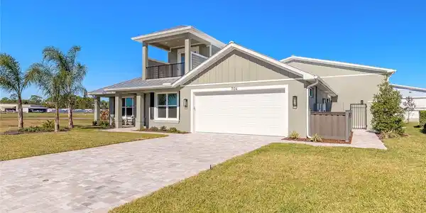 704 SKYLANE CIRCLE