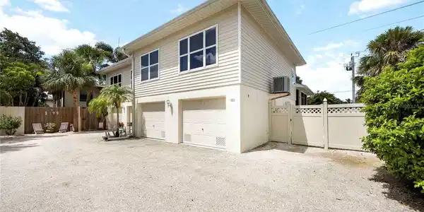 1801 HIGHLAND ROAD