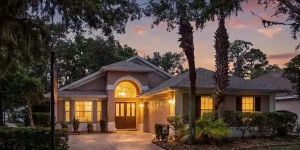1 GLENEAGLES PLACE