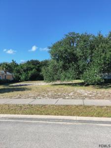 43 LAKEWALK DRIVE N