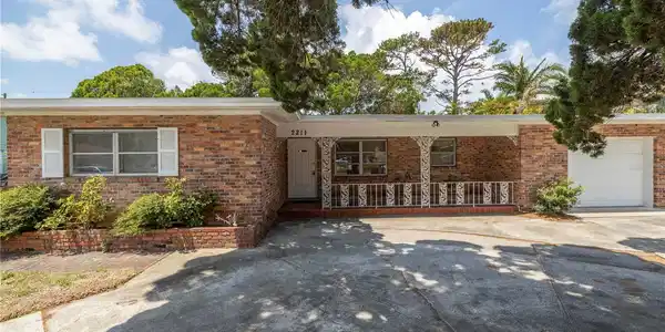 2211 PREMIER S