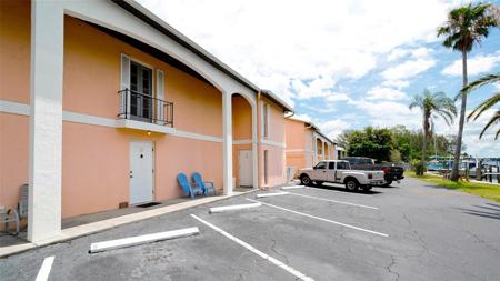 10125 MANATEE W