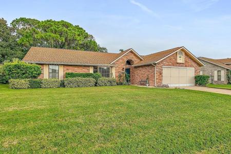 213 MEADOW LAKE